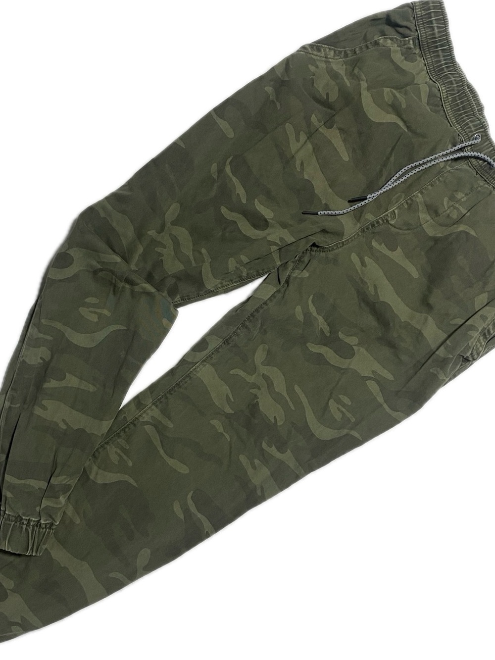 Aeropostale Men's Camo Jogger pants - Olive Green